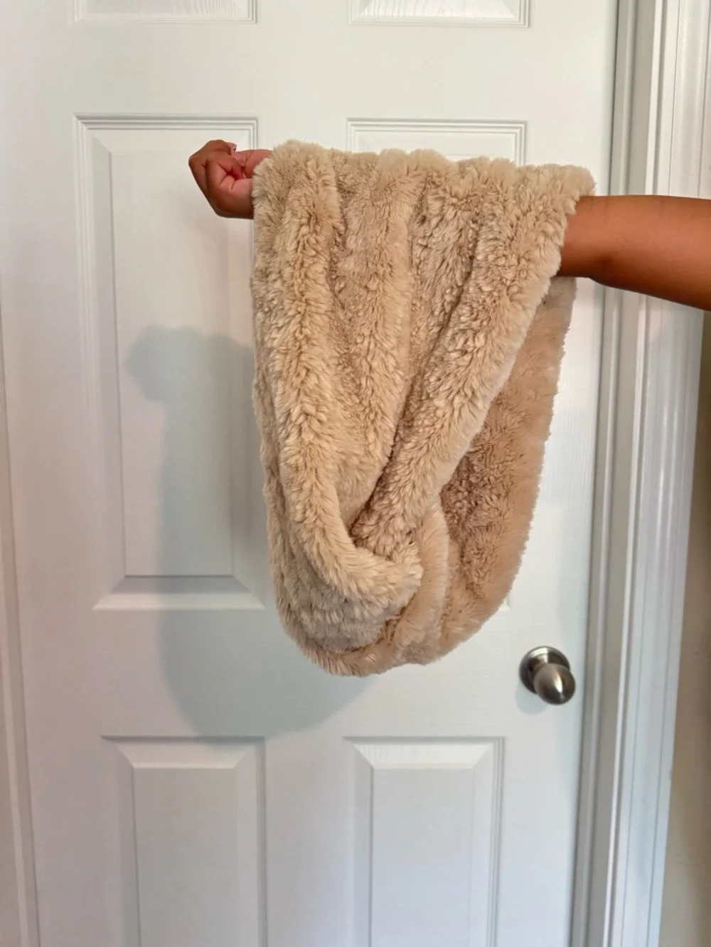Monsoon Faux Fur Throw in Beige Tan - Picture 4 of 4